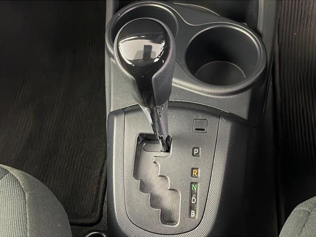 アクア Sスタイルブラック 純正9型ナビ Bluetooth フルセグTV バックカメラ プリクラッシュセーフティ オートハイビーム ビルトインETC キセノンライト 純正フロアマット ウィンカーミラー ドアバイザー スマートキ(17枚目)