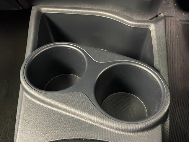 アクア Sスタイルブラック 純正9型ナビ Bluetooth フルセグTV バックカメラ プリクラッシュセーフティ オートハイビーム ビルトインETC キセノンライト 純正フロアマット ウィンカーミラー ドアバイザー スマートキ(27枚目)