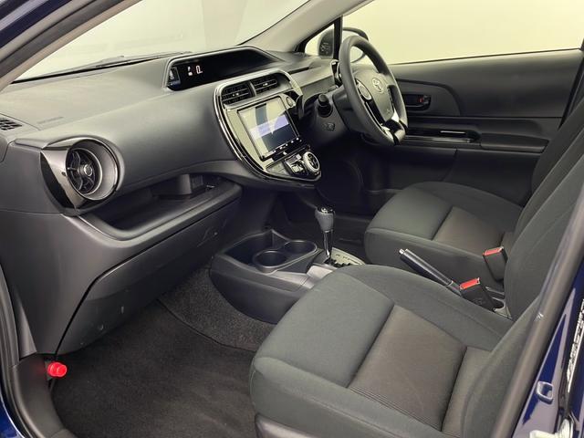 アクア Sスタイルブラック 純正9型ナビ Bluetooth フルセグTV バックカメラ プリクラッシュセーフティ オートハイビーム ビルトインETC キセノンライト 純正フロアマット ウィンカーミラー ドアバイザー スマートキ(34枚目)