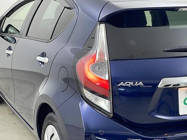 アクア Sスタイルブラック 純正9型ナビ Bluetooth フルセグTV バックカメラ プリクラッシュセーフティ オートハイビーム ビルトインETC キセノンライト 純正フロアマット ウィンカーミラー ドアバイザー スマートキ(47枚目)