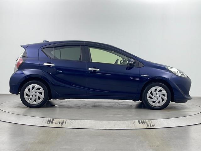 アクア Sスタイルブラック 純正9型ナビ Bluetooth フルセグTV バックカメラ プリクラッシュセーフティ オートハイビーム ビルトインETC キセノンライト 純正フロアマット ウィンカーミラー ドアバイザー スマートキ(59枚目)