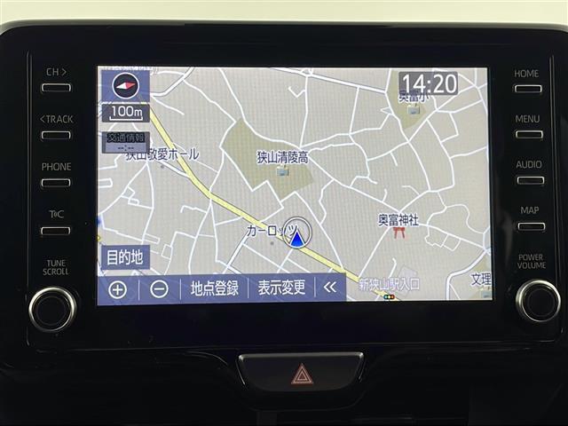 ヤリス Ｇ　純正ディスプレイオーディオ　バックカメラ　ビルトインＥＴＣ　衝突軽減システム　レーンキープアシスト　オートマティックハイビーム　前後コーナーセンサー　社外フロアマット　プッシュスタート　スマートキー（4枚目）