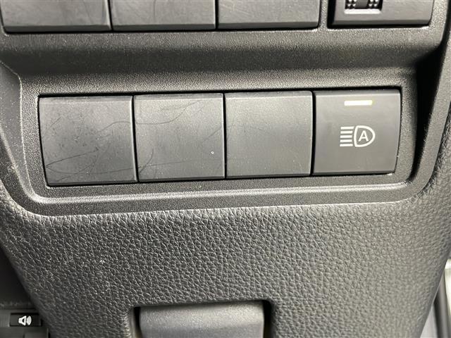 ヤリス Ｇ　純正ディスプレイオーディオ　バックカメラ　ビルトインＥＴＣ　衝突軽減システム　レーンキープアシスト　オートマティックハイビーム　前後コーナーセンサー　社外フロアマット　プッシュスタート　スマートキー（5枚目）