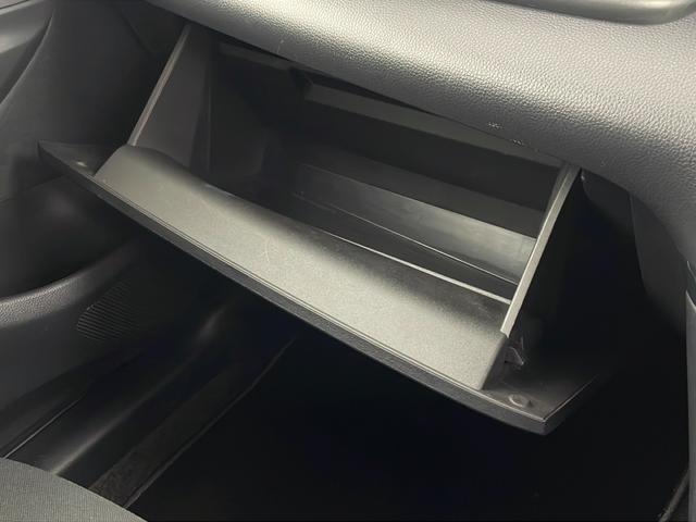 ヤリス Ｇ　純正ディスプレイオーディオ　バックカメラ　ビルトインＥＴＣ　衝突軽減システム　レーンキープアシスト　オートマティックハイビーム　前後コーナーセンサー　社外フロアマット　プッシュスタート　スマートキー（24枚目）