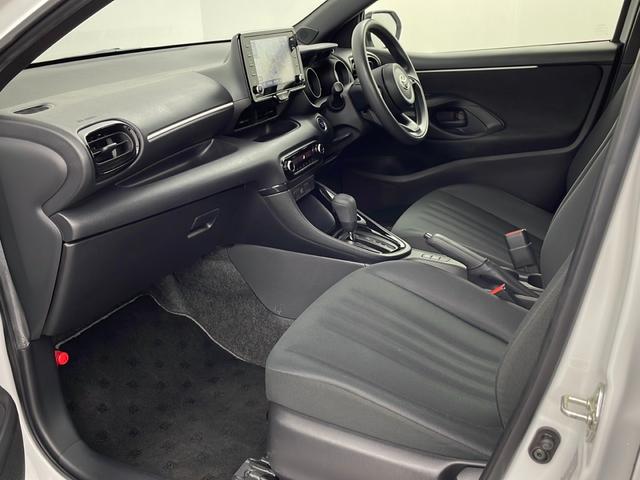 ヤリス Ｇ　純正ディスプレイオーディオ　バックカメラ　ビルトインＥＴＣ　衝突軽減システム　レーンキープアシスト　オートマティックハイビーム　前後コーナーセンサー　社外フロアマット　プッシュスタート　スマートキー（36枚目）