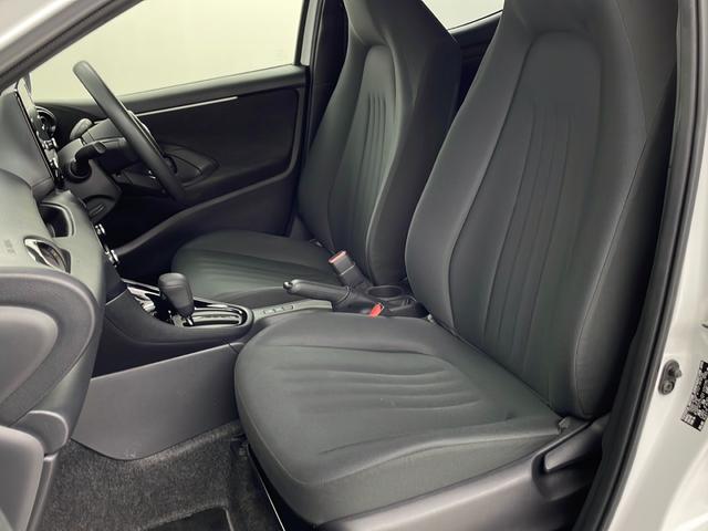 ヤリス Ｇ　純正ディスプレイオーディオ　バックカメラ　ビルトインＥＴＣ　衝突軽減システム　レーンキープアシスト　オートマティックハイビーム　前後コーナーセンサー　社外フロアマット　プッシュスタート　スマートキー（38枚目）