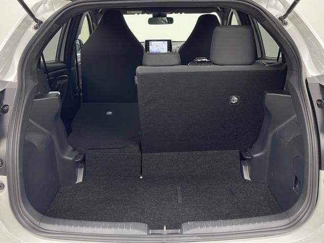 ヤリス Ｇ　純正ディスプレイオーディオ　バックカメラ　ビルトインＥＴＣ　衝突軽減システム　レーンキープアシスト　オートマティックハイビーム　前後コーナーセンサー　社外フロアマット　プッシュスタート　スマートキー（44枚目）