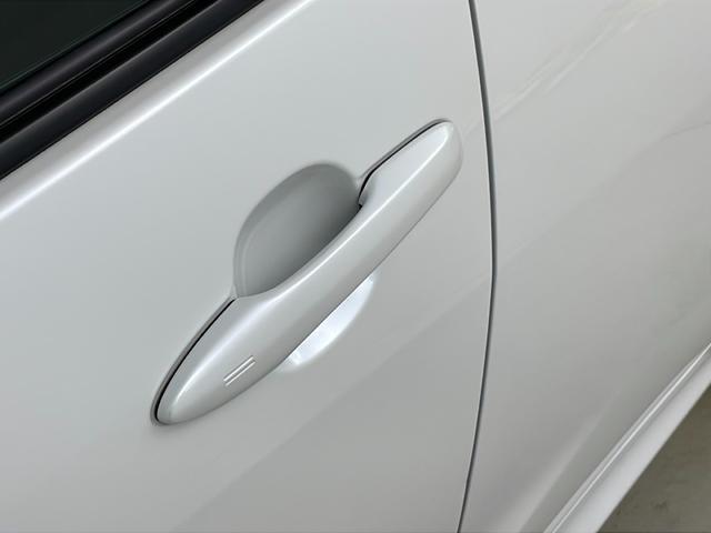 ヤリス Ｇ　純正ディスプレイオーディオ　バックカメラ　ビルトインＥＴＣ　衝突軽減システム　レーンキープアシスト　オートマティックハイビーム　前後コーナーセンサー　社外フロアマット　プッシュスタート　スマートキー（56枚目）