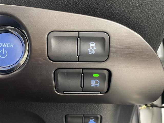 プリウス Sツーリングセレクション・ブラックエディション モデューロエアロ 純正ナビ 地デジフルセグ 全方位カメラ ETC2.0 アダプティブクルーズコントロール 車線逸脱警報 オートマチックハイビーム 衝突軽減ブレーキ AC100V 前席シートヒーター(6枚目)