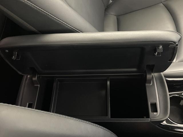 プリウス Sツーリングセレクション・ブラックエディション モデューロエアロ 純正ナビ 地デジフルセグ 全方位カメラ ETC2.0 アダプティブクルーズコントロール 車線逸脱警報 オートマチックハイビーム 衝突軽減ブレーキ AC100V 前席シートヒーター(27枚目)