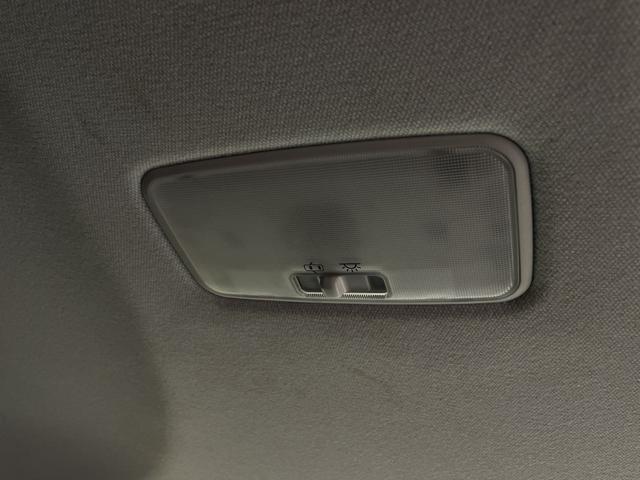 プリウス Sツーリングセレクション・ブラックエディション モデューロエアロ 純正ナビ 地デジフルセグ 全方位カメラ ETC2.0 アダプティブクルーズコントロール 車線逸脱警報 オートマチックハイビーム 衝突軽減ブレーキ AC100V 前席シートヒーター(29枚目)