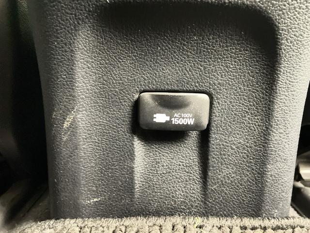 プリウス Sツーリングセレクション・ブラックエディション モデューロエアロ 純正ナビ 地デジフルセグ 全方位カメラ ETC2.0 アダプティブクルーズコントロール 車線逸脱警報 オートマチックハイビーム 衝突軽減ブレーキ AC100V 前席シートヒーター(30枚目)