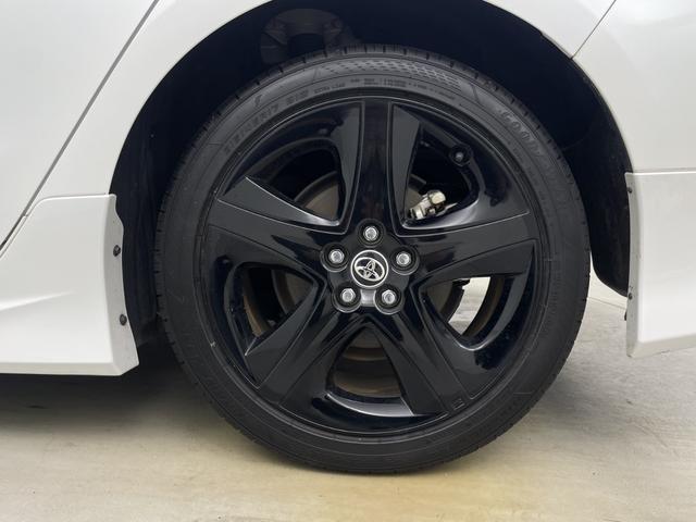 プリウス Sツーリングセレクション・ブラックエディション モデューロエアロ 純正ナビ 地デジフルセグ 全方位カメラ ETC2.0 アダプティブクルーズコントロール 車線逸脱警報 オートマチックハイビーム 衝突軽減ブレーキ AC100V 前席シートヒーター(69枚目)