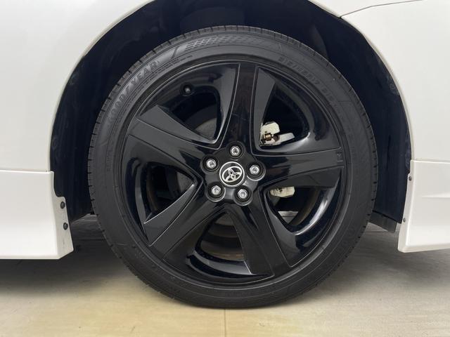 プリウス Sツーリングセレクション・ブラックエディション モデューロエアロ 純正ナビ 地デジフルセグ 全方位カメラ ETC2.0 アダプティブクルーズコントロール 車線逸脱警報 オートマチックハイビーム 衝突軽減ブレーキ AC100V 前席シートヒーター(70枚目)