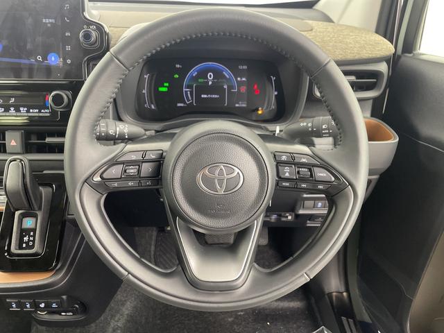 シエンタ ハイブリッドZ 純正ナビ 地デジフルセグ 全方位カメラ ビルトインETC2.0 アダプティブクルーズコントロール ブラインドスポットモニター AC100V ステアリングヒーター 前席シートヒーター 純正ドアバイザー(12枚目)