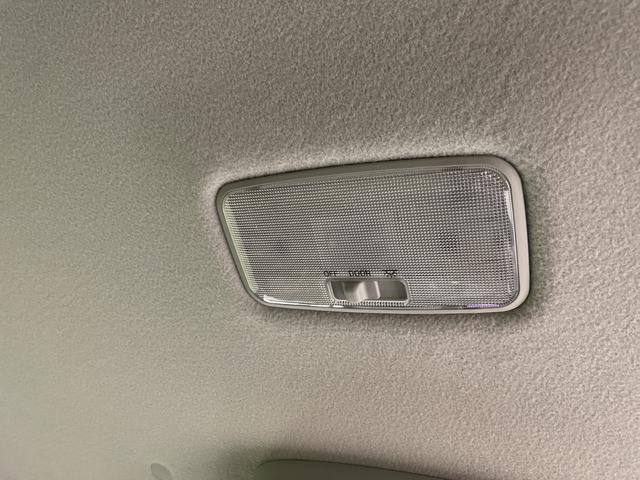 シエンタ ハイブリッドZ 純正ナビ 地デジフルセグ 全方位カメラ ビルトインETC2.0 アダプティブクルーズコントロール ブラインドスポットモニター AC100V ステアリングヒーター 前席シートヒーター 純正ドアバイザー(33枚目)