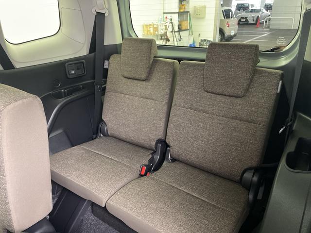 シエンタ ハイブリッドZ 純正ナビ 地デジフルセグ 全方位カメラ ビルトインETC2.0 アダプティブクルーズコントロール ブラインドスポットモニター AC100V ステアリングヒーター 前席シートヒーター 純正ドアバイザー(47枚目)