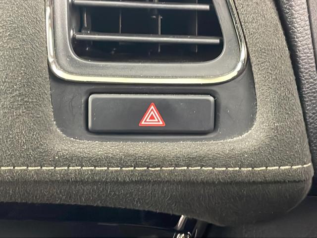 ヴェゼル ハイブリッドRS・ホンダセンシング 純正ナビ バックカメラ フルセグテレビ ビルトインETC レーダークルーズコントロール 衝突被害軽減ブレーキ シートヒーター パドルシフト 自動防眩式ルームミラー ハーフレザーシート プッシュスタート(21枚目)