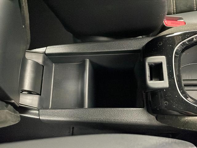 ヴェゼル ハイブリッドRS・ホンダセンシング 純正ナビ バックカメラ フルセグテレビ ビルトインETC レーダークルーズコントロール 衝突被害軽減ブレーキ シートヒーター パドルシフト 自動防眩式ルームミラー ハーフレザーシート プッシュスタート(30枚目)