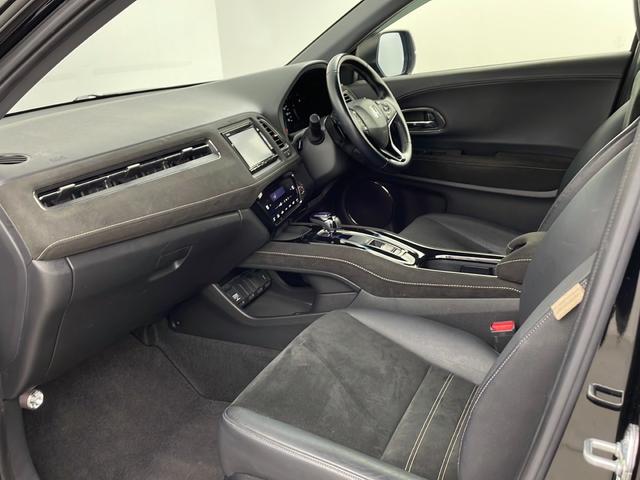 ヴェゼル ハイブリッドRS・ホンダセンシング 純正ナビ バックカメラ フルセグテレビ ビルトインETC レーダークルーズコントロール 衝突被害軽減ブレーキ シートヒーター パドルシフト 自動防眩式ルームミラー ハーフレザーシート プッシュスタート(38枚目)