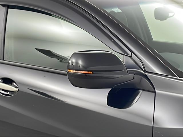 ヴェゼル ハイブリッドRS・ホンダセンシング 純正ナビ バックカメラ フルセグテレビ ビルトインETC レーダークルーズコントロール 衝突被害軽減ブレーキ シートヒーター パドルシフト 自動防眩式ルームミラー ハーフレザーシート プッシュスタート(56枚目)