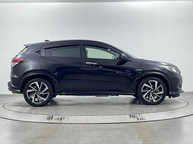 ヴェゼル ハイブリッドRS・ホンダセンシング 純正ナビ バックカメラ フルセグテレビ ビルトインETC レーダークルーズコントロール 衝突被害軽減ブレーキ シートヒーター パドルシフト 自動防眩式ルームミラー ハーフレザーシート プッシュスタート(64枚目)