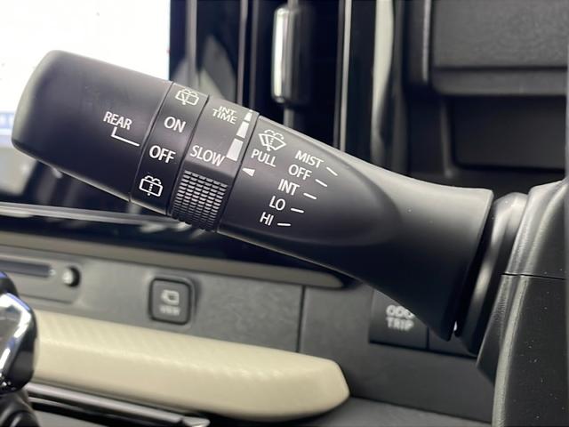 ソリオ ハイブリッドMZ 純正9型ナビ 全方位カメラ ビルトインETC 両側パワースライドドア シートヒーター 追従式クルーズコントロール コーナーセンサー 衝突被害軽減ブレーキ レーンキープアシスト ヘッドアップディスプレイ(14枚目)