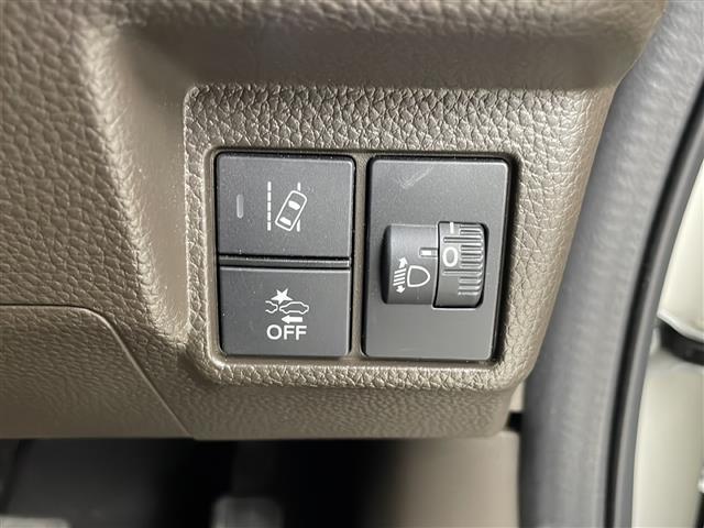 N-BOX L 純正ナビ 地デジフルセグ バックカメラ ETC アダプティブクルーズコントロール 衝突軽減ブレーキ 車線逸脱警報 クリアランスソナー シートヒーター パワースライドドア 純正フロアマット スマートキー(7枚目)