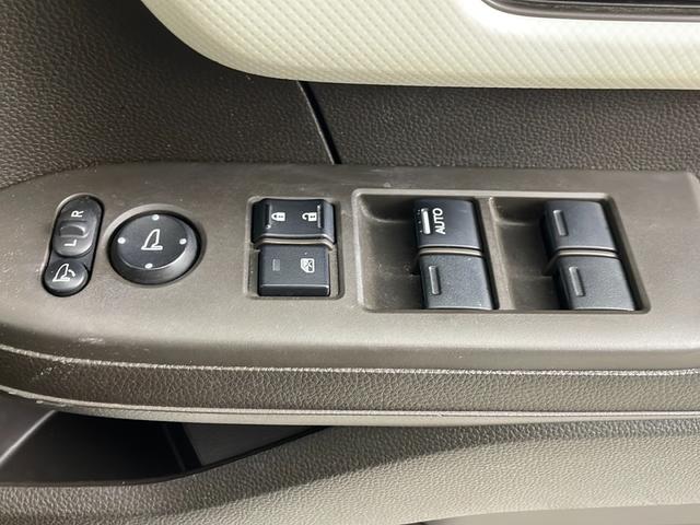 N-BOX L 純正ナビ 地デジフルセグ バックカメラ ETC アダプティブクルーズコントロール 衝突軽減ブレーキ 車線逸脱警報 クリアランスソナー シートヒーター パワースライドドア 純正フロアマット スマートキー(21枚目)