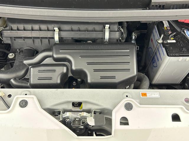 『ウロコポリッシュ』は専用の溶剤で研磨をし、気になるガラスウロコを除去します。頑固なウロコにも効果あり。お車の視界と美観をキープする為にお勧めしたい商品です。