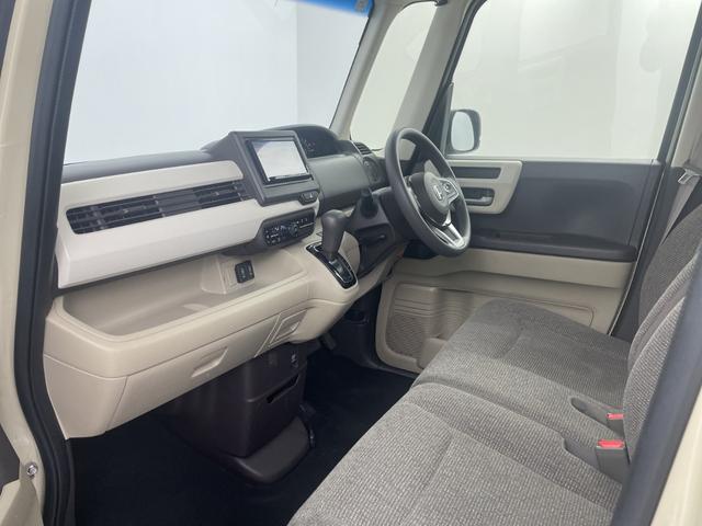 ◆商談ルームには「キッズスペース」を完備しています。ＤＶＤ、ブロック、絵本、おままごとセット。お子様連れでも、ゆっくりとお車をお選びいただけます！