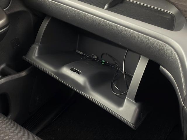 フリードハイブリッド ハイブリッド・Gホンダセンシング 社外ナビ バックカメラ 前方ドライブレコーダー ビルトインETC アダプティブクルーズコントロール 衝突軽減ブレーキ 車線逸脱警報 先行車発進 標識認識 社外フロアマット 純正18インチアルミホイール(25枚目)