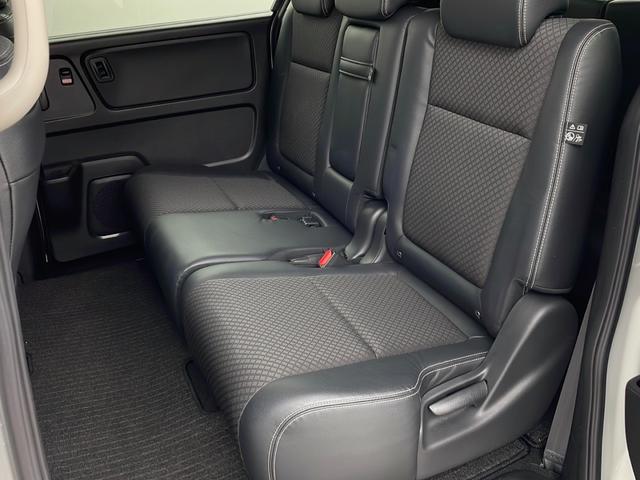 フリードハイブリッド ハイブリッド・Gホンダセンシング 社外ナビ バックカメラ 前方ドライブレコーダー ビルトインETC アダプティブクルーズコントロール 衝突軽減ブレーキ 車線逸脱警報 先行車発進 標識認識 社外フロアマット 純正18インチアルミホイール(40枚目)