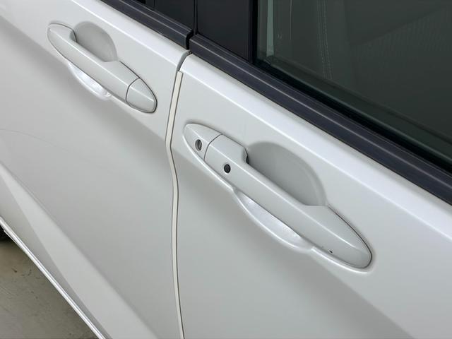 フリードハイブリッド ハイブリッド・Gホンダセンシング 社外ナビ バックカメラ 前方ドライブレコーダー ビルトインETC アダプティブクルーズコントロール 衝突軽減ブレーキ 車線逸脱警報 先行車発進 標識認識 社外フロアマット 純正18インチアルミホイール(56枚目)