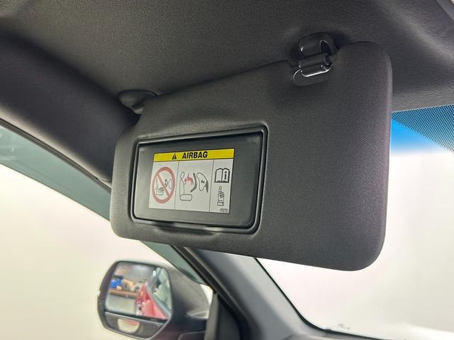 ヴェゼル ハイブリッドＲＳ・ホンダセンシング　純正ナビ　バックカメラ　ＥＴＣ　追従式クルーズコントロール　衝突軽減ブレーキ　車線逸脱警報　電子パーキングシステム　ブレーキホールド　パドルシフト　アルミペダル　純正フロアマット　純正ドアバイザー（23枚目）