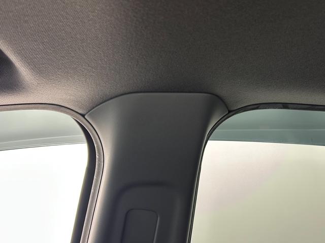 ヴェゼル ハイブリッドＲＳ・ホンダセンシング　純正ナビ　バックカメラ　ＥＴＣ　追従式クルーズコントロール　衝突軽減ブレーキ　車線逸脱警報　電子パーキングシステム　ブレーキホールド　パドルシフト　アルミペダル　純正フロアマット　純正ドアバイザー（33枚目）