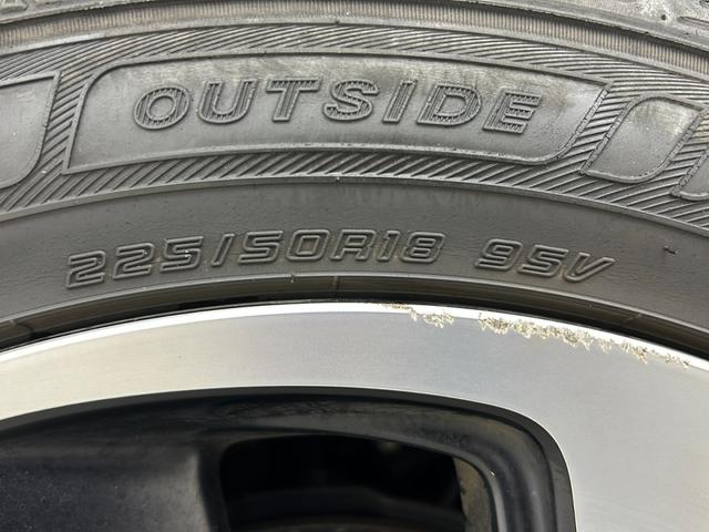 ヴェゼル ハイブリッドＲＳ・ホンダセンシング　純正ナビ　バックカメラ　ＥＴＣ　追従式クルーズコントロール　衝突軽減ブレーキ　車線逸脱警報　電子パーキングシステム　ブレーキホールド　パドルシフト　アルミペダル　純正フロアマット　純正ドアバイザー（69枚目）