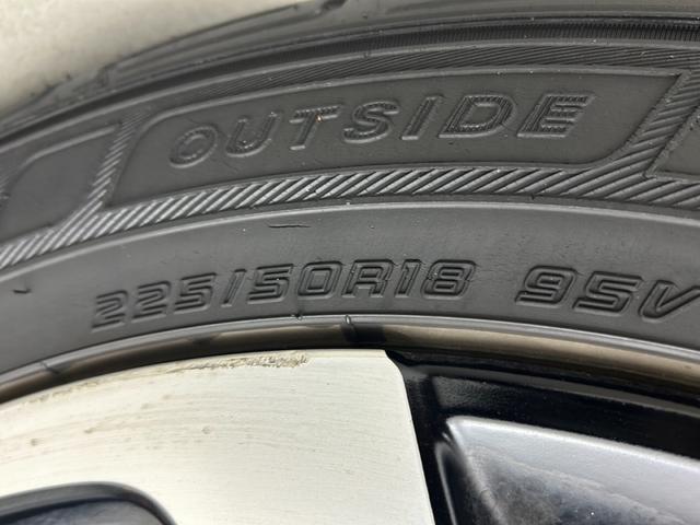 ヴェゼル ハイブリッドＲＳ・ホンダセンシング　純正ナビ　バックカメラ　ＥＴＣ　追従式クルーズコントロール　衝突軽減ブレーキ　車線逸脱警報　電子パーキングシステム　ブレーキホールド　パドルシフト　アルミペダル　純正フロアマット　純正ドアバイザー（70枚目）