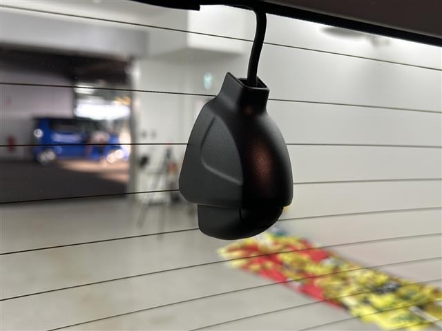 フリードハイブリッド ハイブリッド・Gホンダセンシング 純正ナビ バックカメラ 前後ドライブレコーダー ビルトインETC 前席シートヒーター 両側パワースライドドア レーダークルーズコントロール レーンキープアシスト 衝突軽減システム LEDヘッドライト(4枚目)