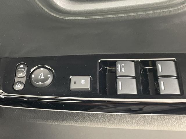 Ｎ－ＯＮＥ ＲＳ　純正ナビ　バックカメラ　前席シートヒーター　前後ドライブレコーダー　衝突軽減システム　コーナーセンサー　レーダークルーズコントロール　レーンキープアシスト　オートパーキングブレーキ　プッシュスタート（21枚目）