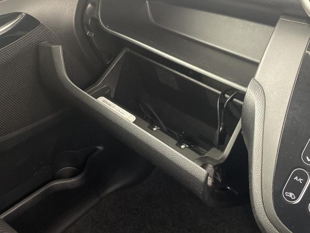 デイズルークス ハイウェイスター　Ｘ　Ｇパッケージ　純正ディスプレイオーディオ　全方位カメラ　ドライブレコーダー　両側電動スライドドア　衝突軽減システム　オートマティックハイビーム　純正アルミホイール　ロールサンシェード　プッシュスタート　フォグランプ（21枚目）