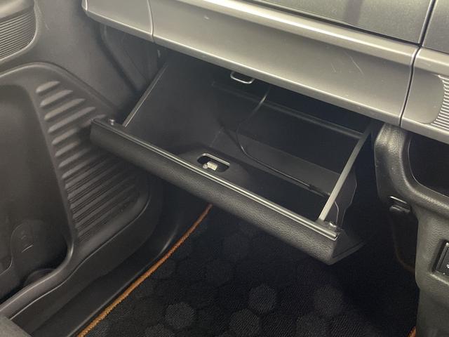 スペーシアギア ハイブリッドＸＺ　純正ナビ　ビルトインＥＴＣ　ドライブレコーダー　前席シートヒーター　両側電動スライドドア　衝突軽減システム　レーダークルーズコントロール　レーンキープアシスト　コーナーセンサー　ＬＥＤヘッドライト（26枚目）