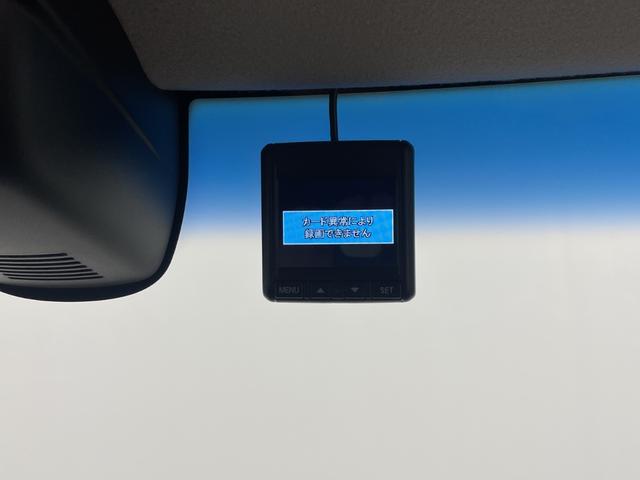 Ｎ－ＢＯＸカスタム Ｇ・ターボＬパッケージ　純正ナビ　バックカメラ　両側パワースライドドア　ドライブレコーダー　クルーズコントロール　ビルトインＥＴＣ　衝突軽減システム　純正１５インチアルミホイール　純正フロアマット　オートライト　フォグランプ（4枚目）