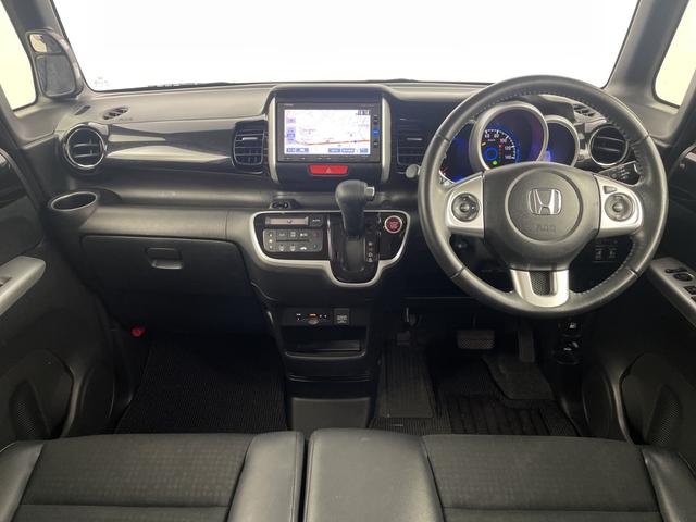 Ｎ－ＢＯＸカスタム Ｇ・ターボＬパッケージ　純正ナビ　バックカメラ　両側パワースライドドア　ドライブレコーダー　クルーズコントロール　ビルトインＥＴＣ　衝突軽減システム　純正１５インチアルミホイール　純正フロアマット　オートライト　フォグランプ（7枚目）