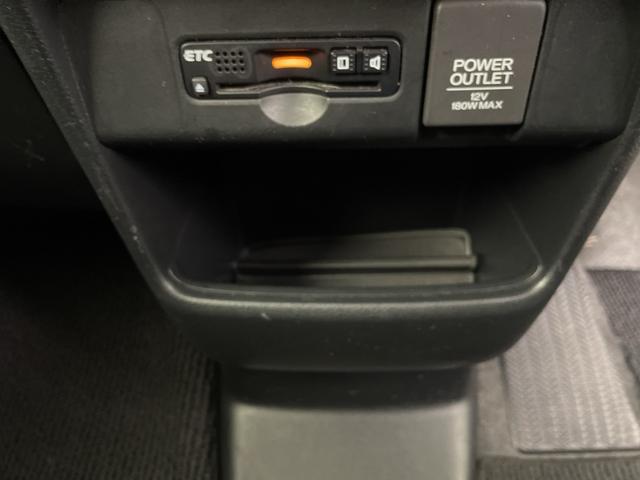 Ｎ－ＢＯＸカスタム Ｇ・ターボＬパッケージ　純正ナビ　バックカメラ　両側パワースライドドア　ドライブレコーダー　クルーズコントロール　ビルトインＥＴＣ　衝突軽減システム　純正１５インチアルミホイール　純正フロアマット　オートライト　フォグランプ（26枚目）