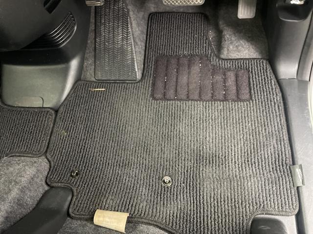 Ｎ－ＢＯＸカスタム Ｇ・ターボＬパッケージ　純正ナビ　バックカメラ　両側パワースライドドア　ドライブレコーダー　クルーズコントロール　ビルトインＥＴＣ　衝突軽減システム　純正１５インチアルミホイール　純正フロアマット　オートライト　フォグランプ（32枚目）