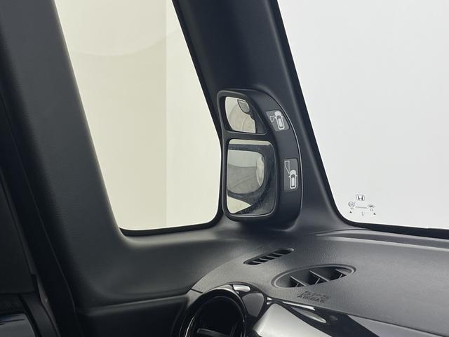 Ｎ－ＢＯＸカスタム Ｇ・ターボＬパッケージ　純正ナビ　バックカメラ　両側パワースライドドア　ドライブレコーダー　クルーズコントロール　ビルトインＥＴＣ　衝突軽減システム　純正１５インチアルミホイール　純正フロアマット　オートライト　フォグランプ（33枚目）