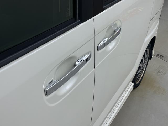 Ｎ－ＢＯＸカスタム Ｇ・ターボＬパッケージ　純正ナビ　バックカメラ　両側パワースライドドア　ドライブレコーダー　クルーズコントロール　ビルトインＥＴＣ　衝突軽減システム　純正１５インチアルミホイール　純正フロアマット　オートライト　フォグランプ（50枚目）