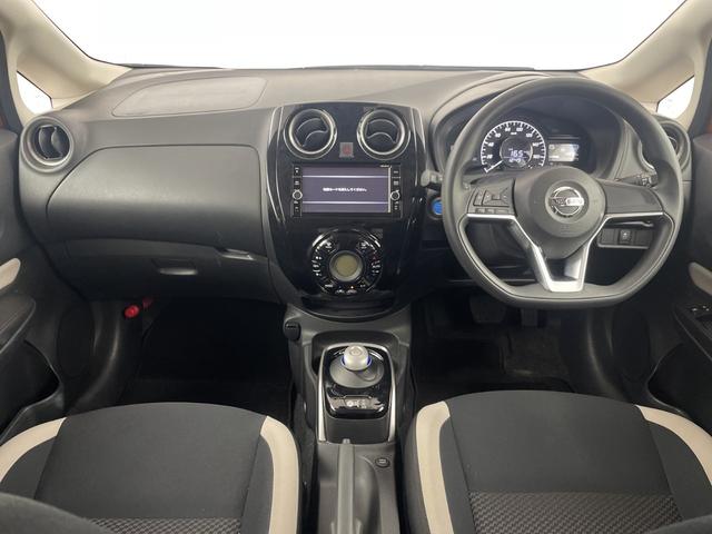 ノート ｅ－パワー　Ｘ　純正ＳＤナビ　全方位カメラ　ドライブレコーダー　ＥＴＣ　デジタルインナーミラー　衝突軽減システム　レーンキープアシスト　前後コーナーセンサー　純正アルミホイール　フロアマット　ＬＥＤヘッドライト（7枚目）