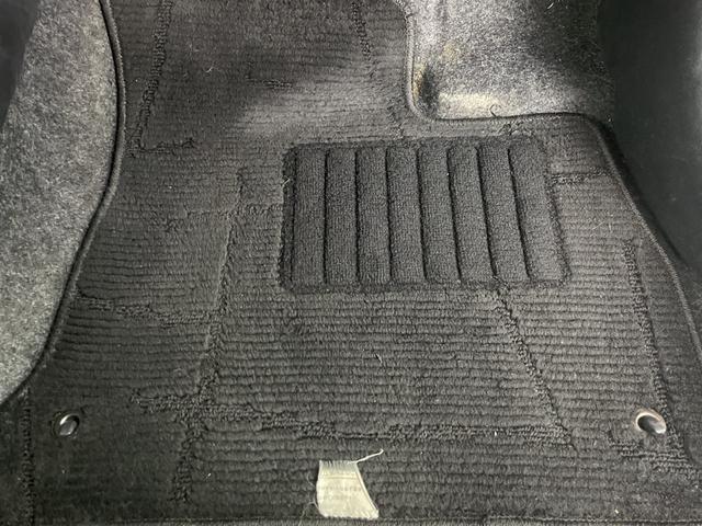 ノート ｅ－パワー　Ｘ　純正ＳＤナビ　全方位カメラ　ドライブレコーダー　ＥＴＣ　デジタルインナーミラー　衝突軽減システム　レーンキープアシスト　前後コーナーセンサー　純正アルミホイール　フロアマット　ＬＥＤヘッドライト（32枚目）